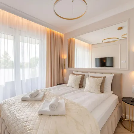 Apartament Marina Elegance Kołłątaja 7a- By Perłowa Przystań Rent *