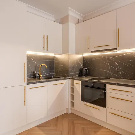 Marina Elegance Kołłątaja 7a- By Perłowa Przystań Rent
