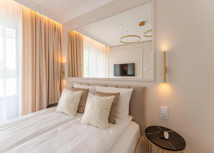 Marina Elegance Kołłątaja 7a- By Perłowa Przystań Rent Apartament