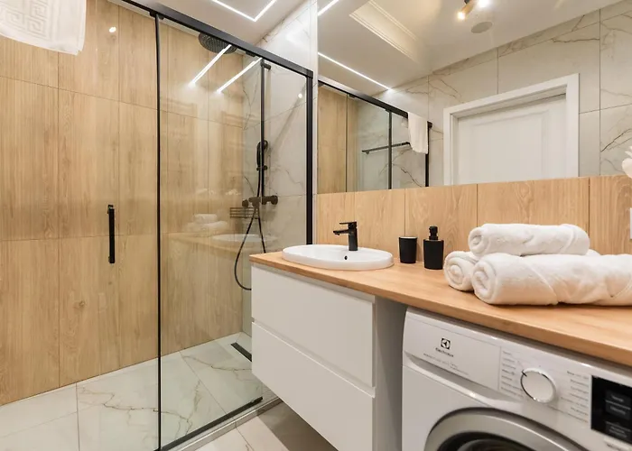 Marina Elegance Kołłątaja 7a- By Perłowa Przystań Rent