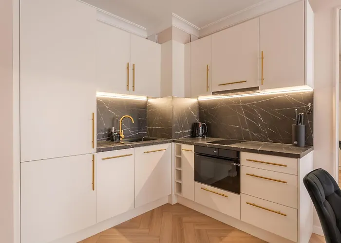 Marina Elegance Kołłątaja 7a- By Perłowa Przystań Rent